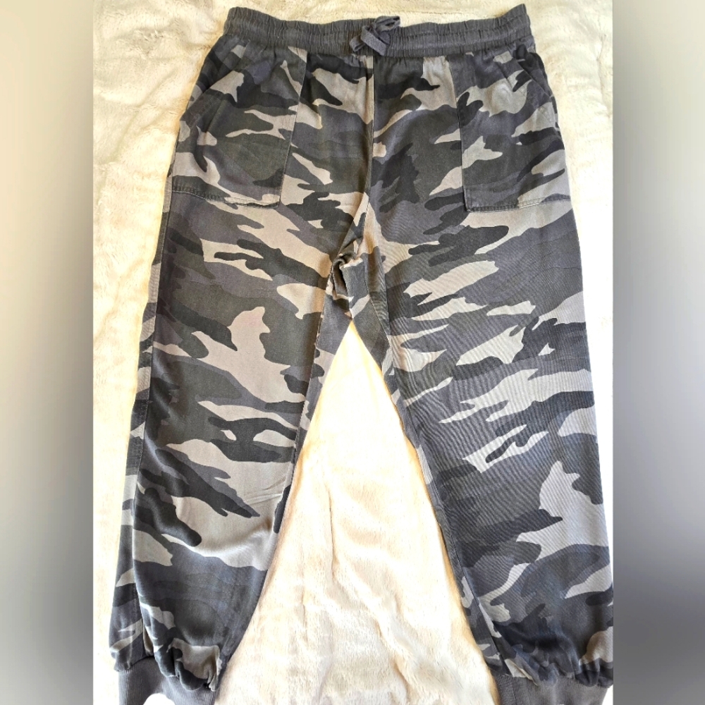 SPLENDID GREY WOMENS XXL CAMO PANTS W/DRAWSTRING & ELASTIC ANKLES